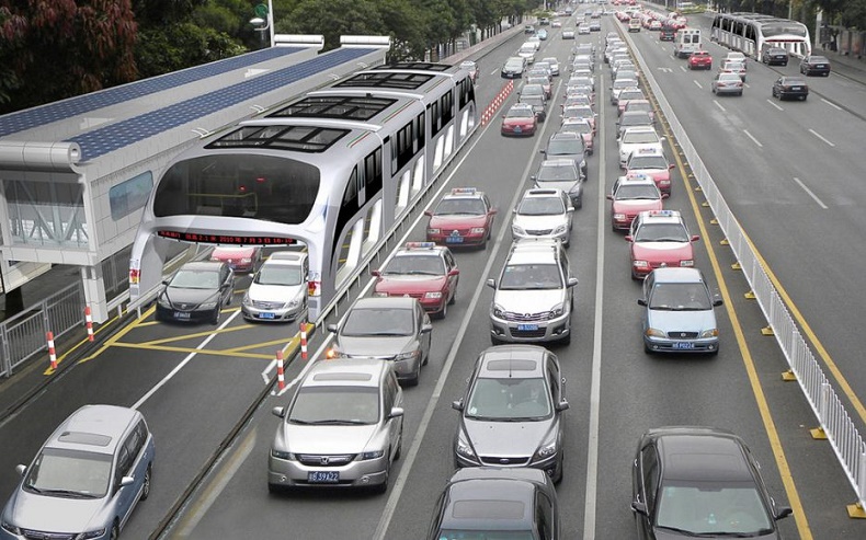 Trafik problemlerini sonlandıracak ilginç otobüs yollara çıktı